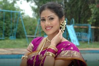Sada Saree Photos